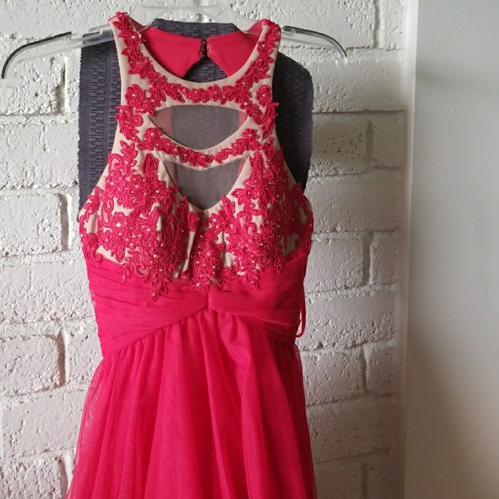 Dress - Picture 2 of 3